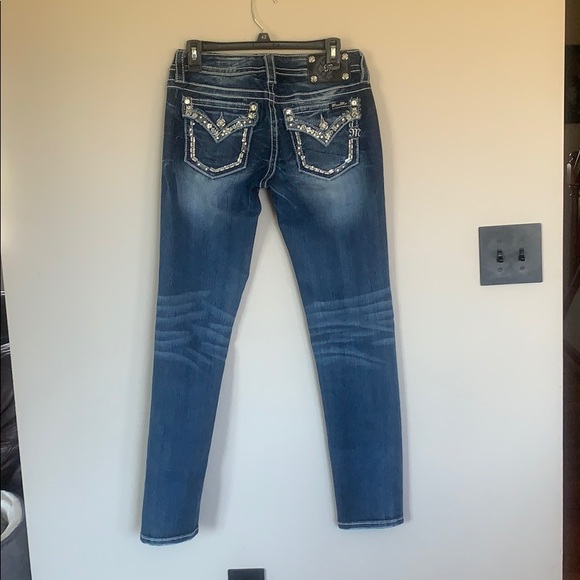 Women’s Miss Me Skinny Jeans - Picture 4 of 6
